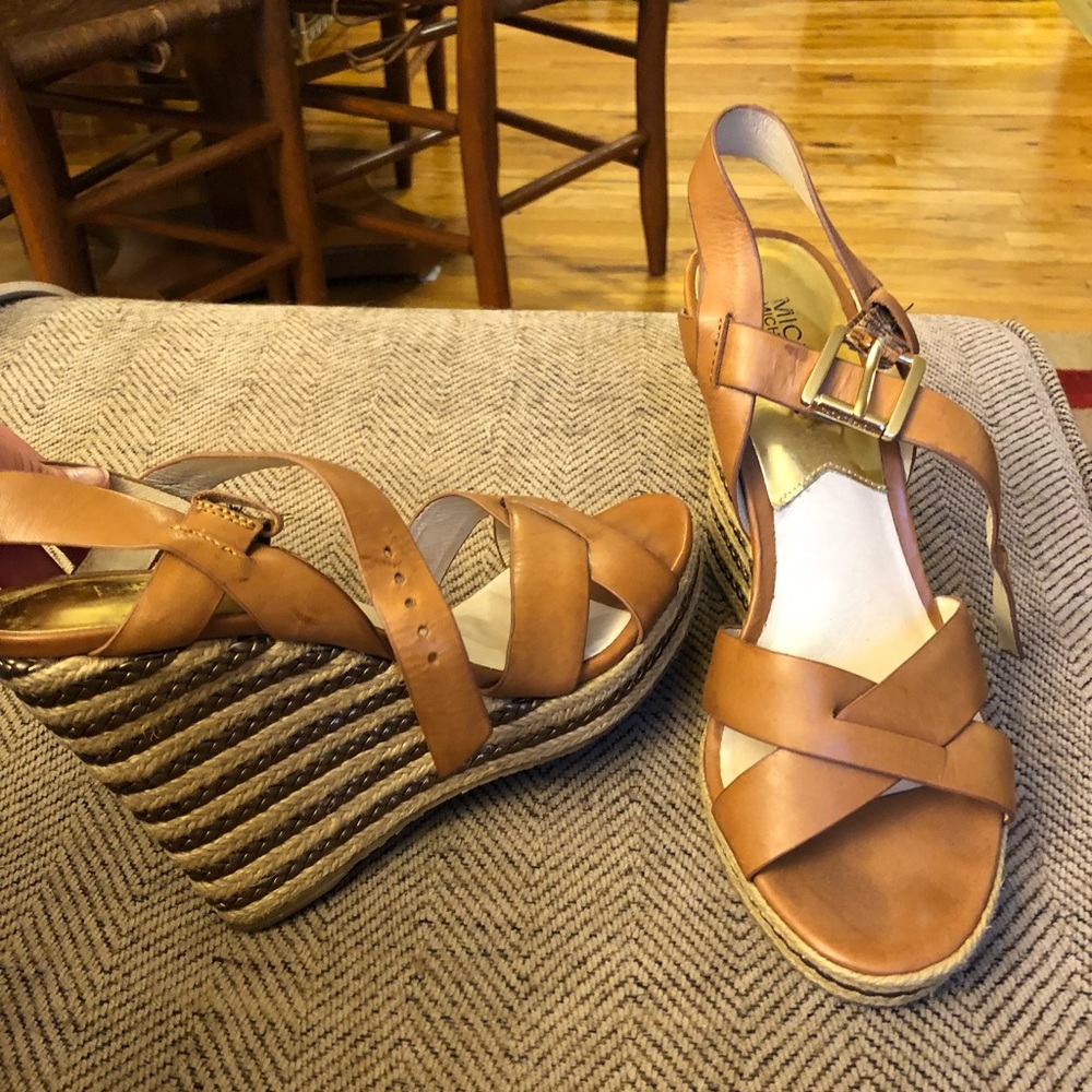 Michael Kors beige/tan heels barely worn!!